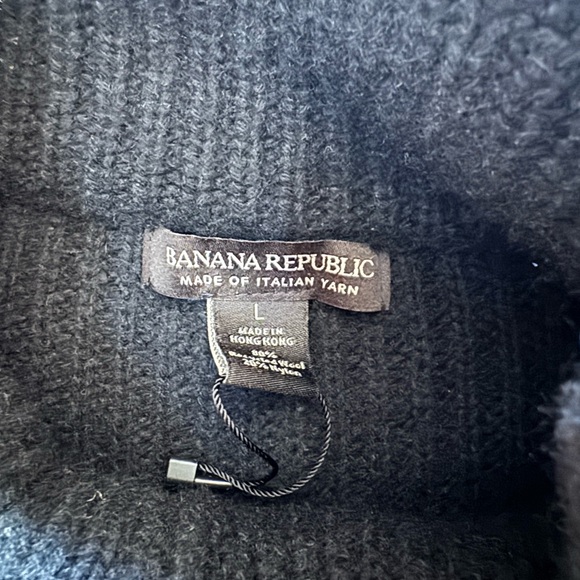 Black Banana Republic half zip sweater - Picture 2 of 2